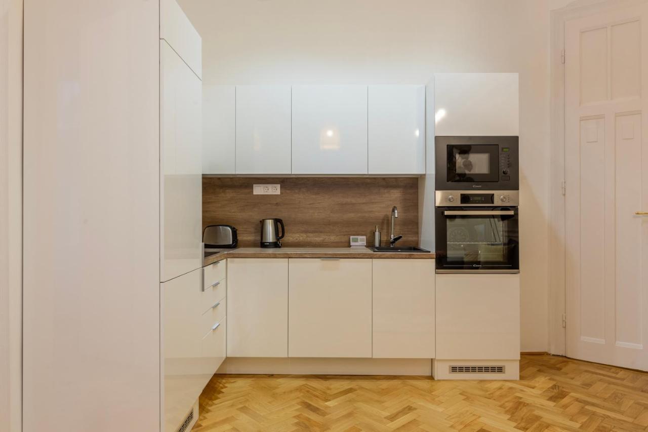 Glamorous Modern Apartment In The Hearth Of בודפשט מראה חיצוני תמונה
