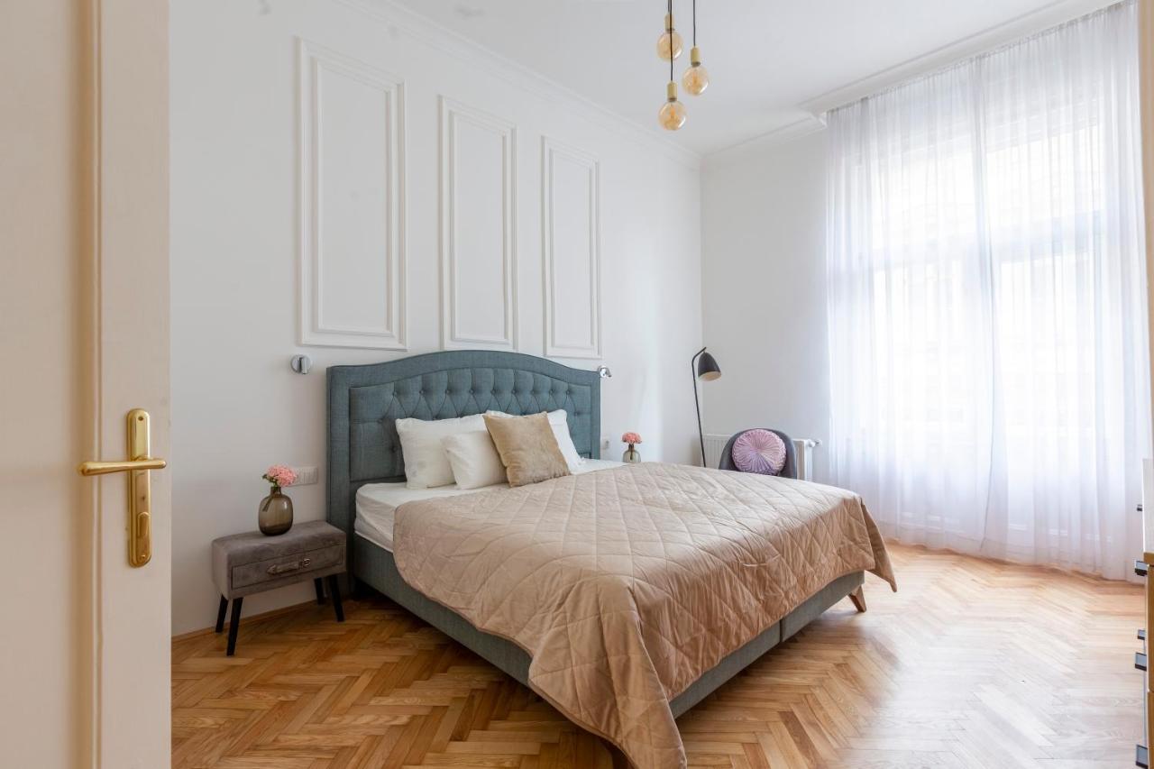 Glamorous Modern Apartment In The Hearth Of בודפשט מראה חיצוני תמונה